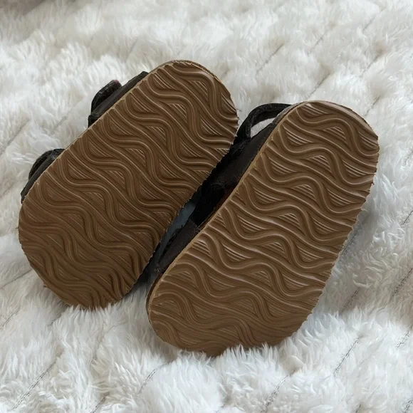 Children’s Place Baby Sandals - Picture 6 of 6
